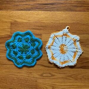Lot of 2 Vintage 1970s Handmade Crochet Pot Holders Retro Kitchen Cottagecore